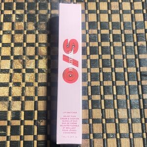 Pink Velvet Lip Snatcher